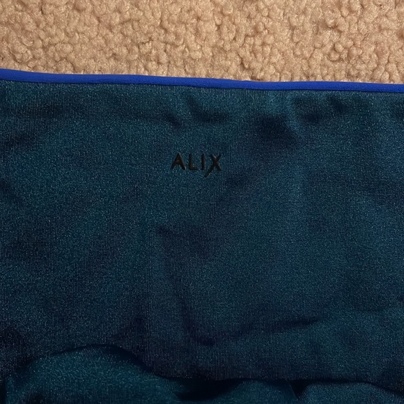 NWT ALIX NYC Reversible Bikini Set - Picture 2 of 5